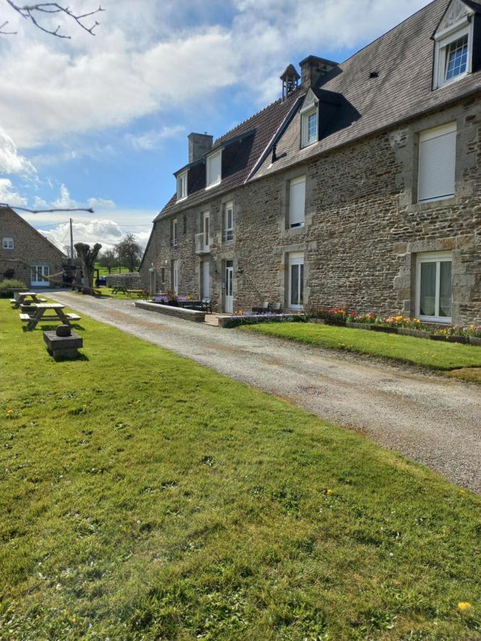 Gites De L'Aumondiere Condé-sur-Noireau Exterior foto