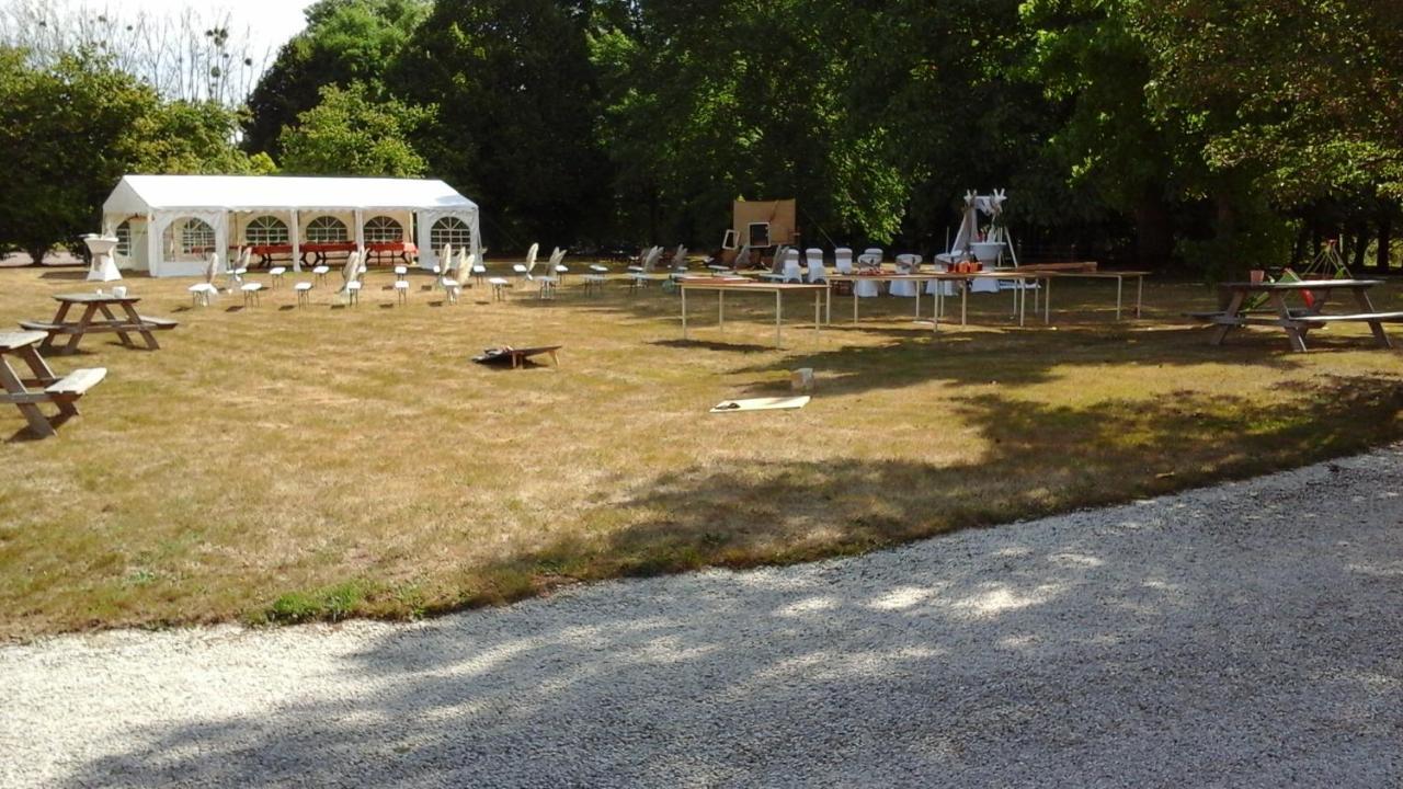 Gites De L'Aumondiere Condé-sur-Noireau Exterior foto