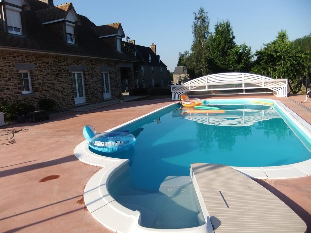 Gites De L'Aumondiere Condé-sur-Noireau Exterior foto