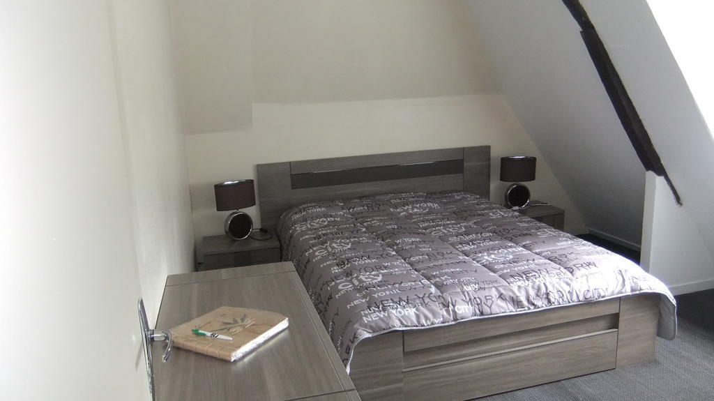 Gites De L'Aumondiere Condé-sur-Noireau Zimmer foto